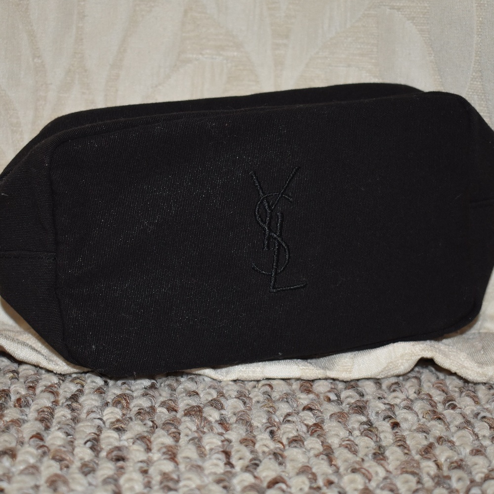 Yves saint Laurent pouch